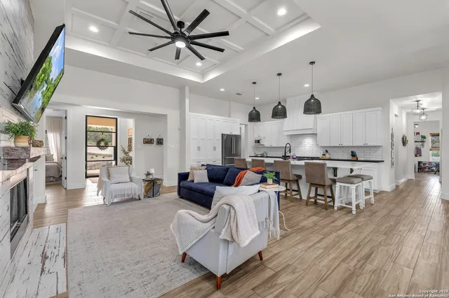 $799,990 | 740 Sharp Spgs Road, Bulverde, TX 78163