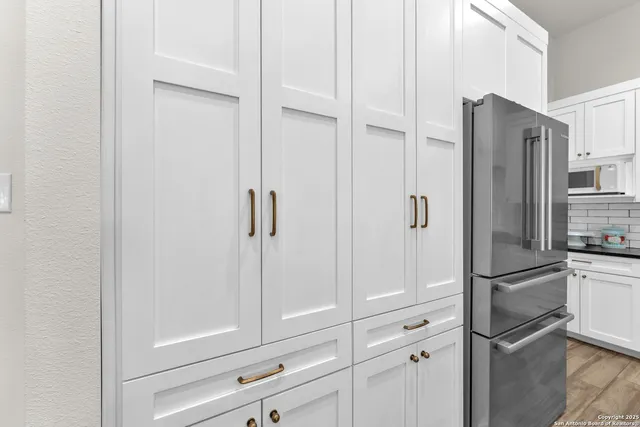 $799,990 | 740 Sharp Spgs Road, Bulverde, TX 78163