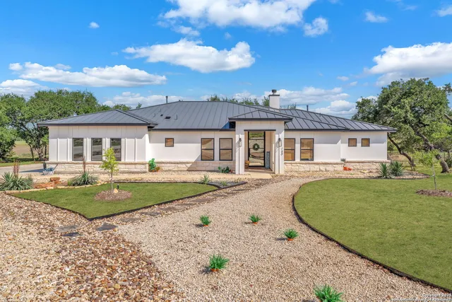 $799,990 | 740 Sharp Spgs Road, Bulverde, TX 78163