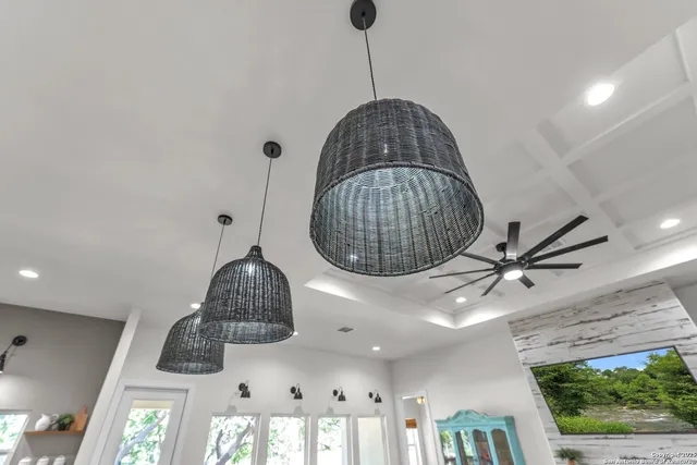 $799,990 | 740 Sharp Spgs Road, Bulverde, TX 78163