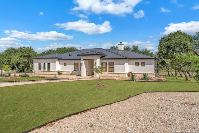 $799,990 | 740 Sharp Spgs Road, Bulverde, TX 78163