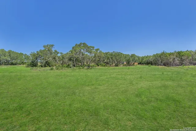 $799,990 | 740 Sharp Spgs Road, Bulverde, TX 78163