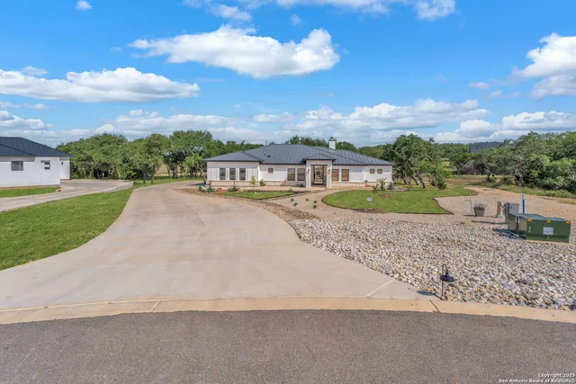 $799,990 | 740 Sharp Spgs Road, Bulverde, TX 78163