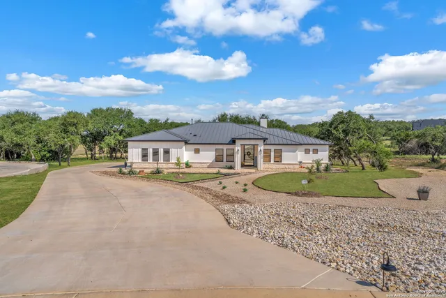 $799,990 | 740 Sharp Spgs Road, Bulverde, TX 78163