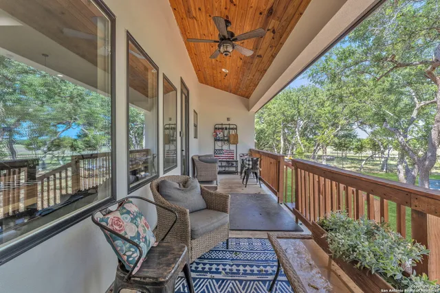 $799,990 | 740 Sharp Spgs Road, Bulverde, TX 78163