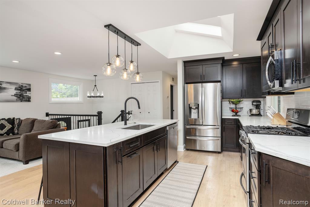 515 Reed Street Northville, MI 48167 - Photo 6 of 33
