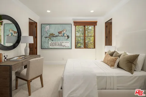 $5,295,000 | 587 Entrada Drive, Santa Monica, CA 90402