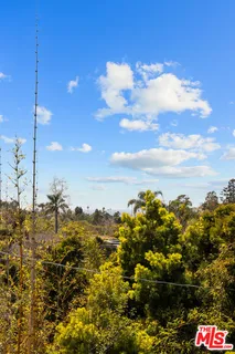 $5,295,000 | 587 Entrada Drive, Santa Monica, CA 90402