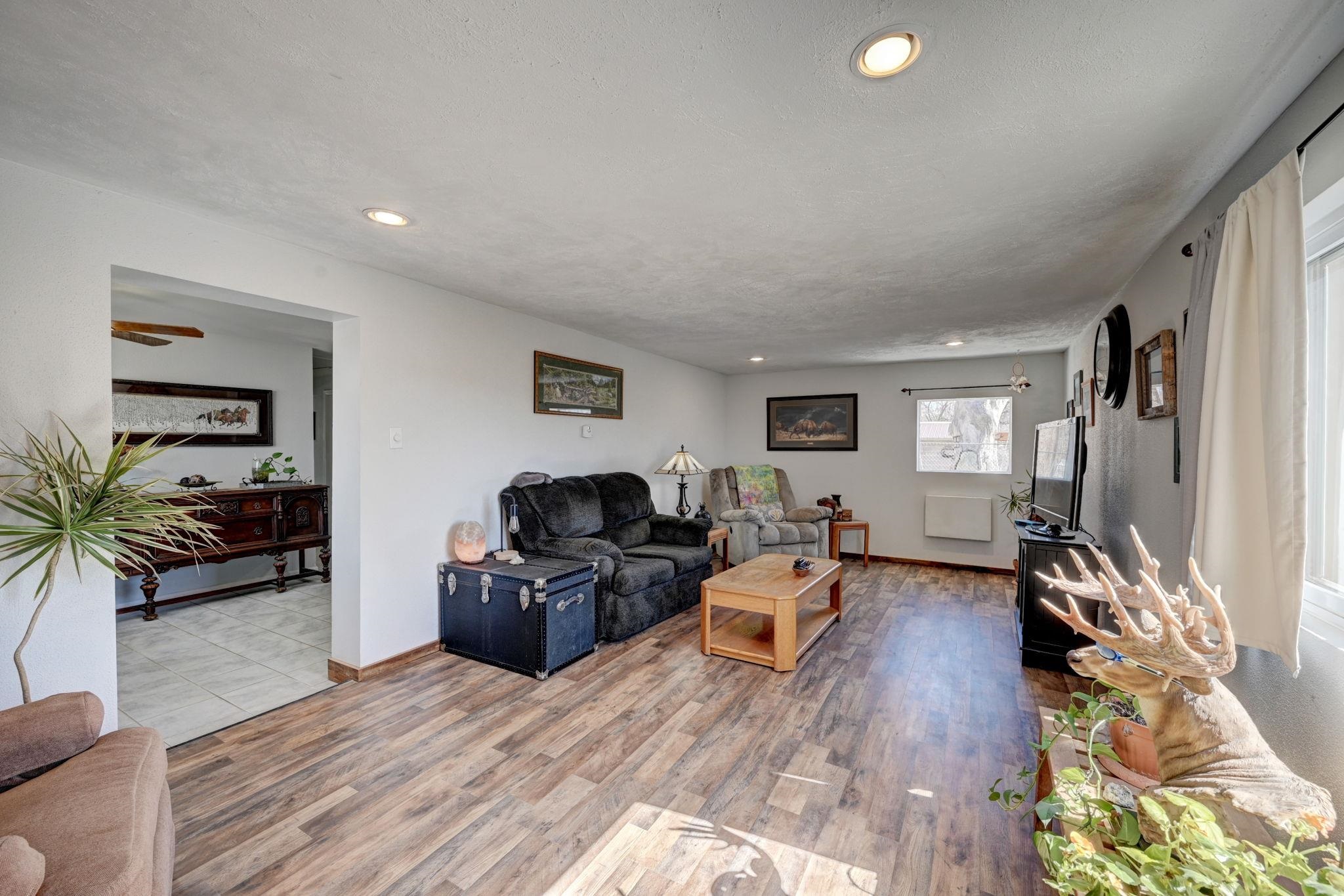 660 33 Road Clifton, CO 81520 - Photo 4 of 28 Gallery Image 4