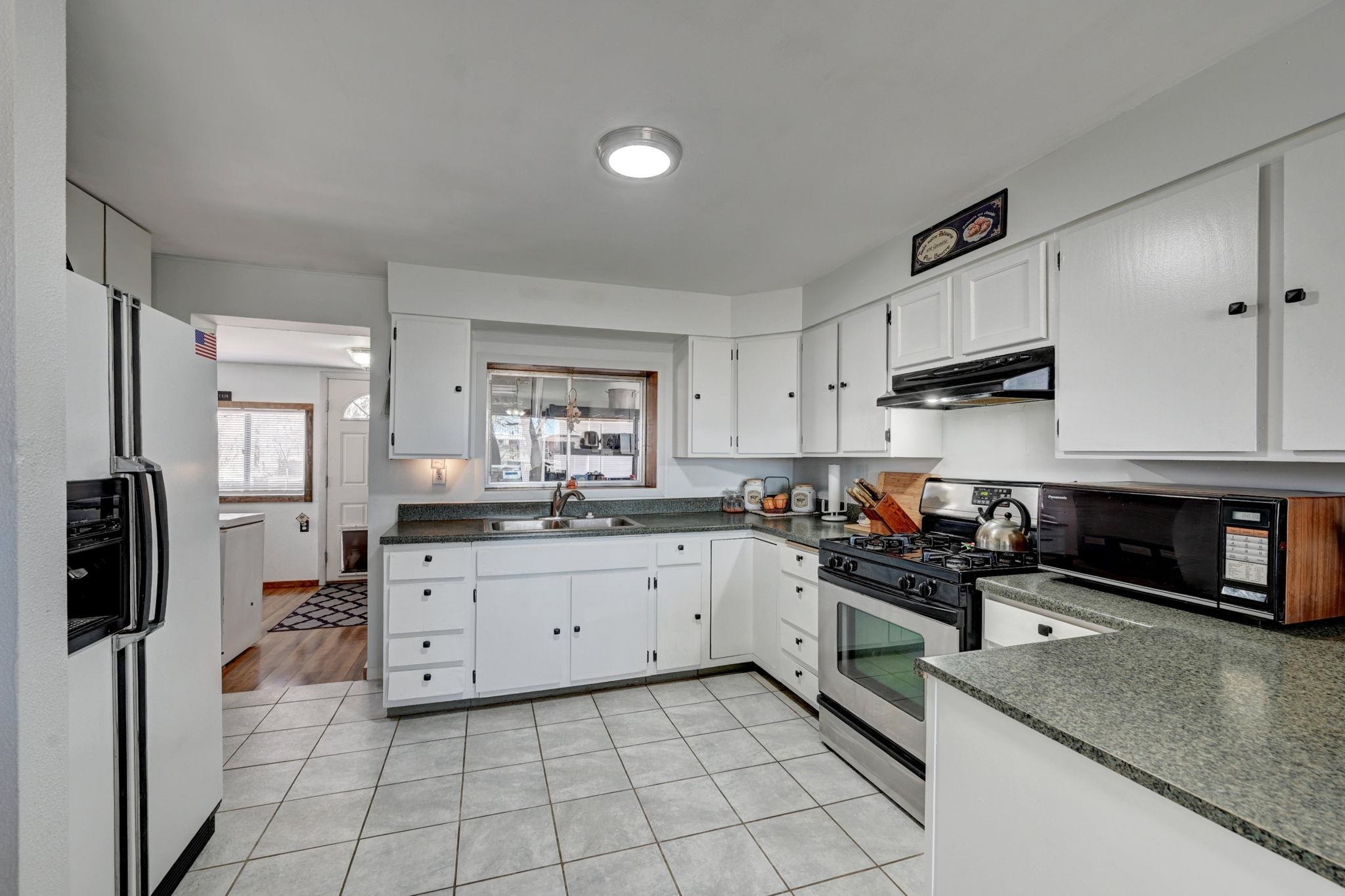 660 33 Road Clifton, CO 81520 - Photo 9 of 28 Gallery Image 9