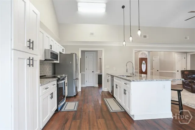 $549,900 | 304 Flatbush Drive, Guyton, GA 31312