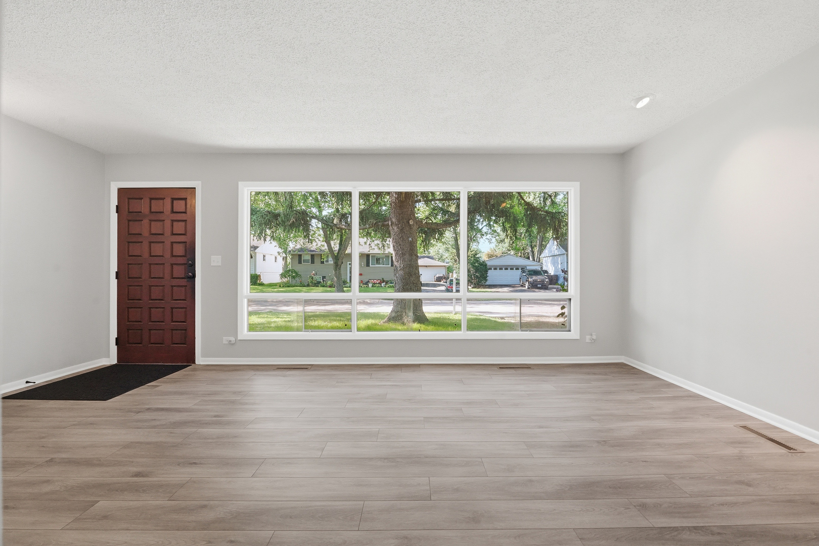 641 Clover Road Wauconda, IL 60084 - Photo 8 of 35 Gallery Image 8