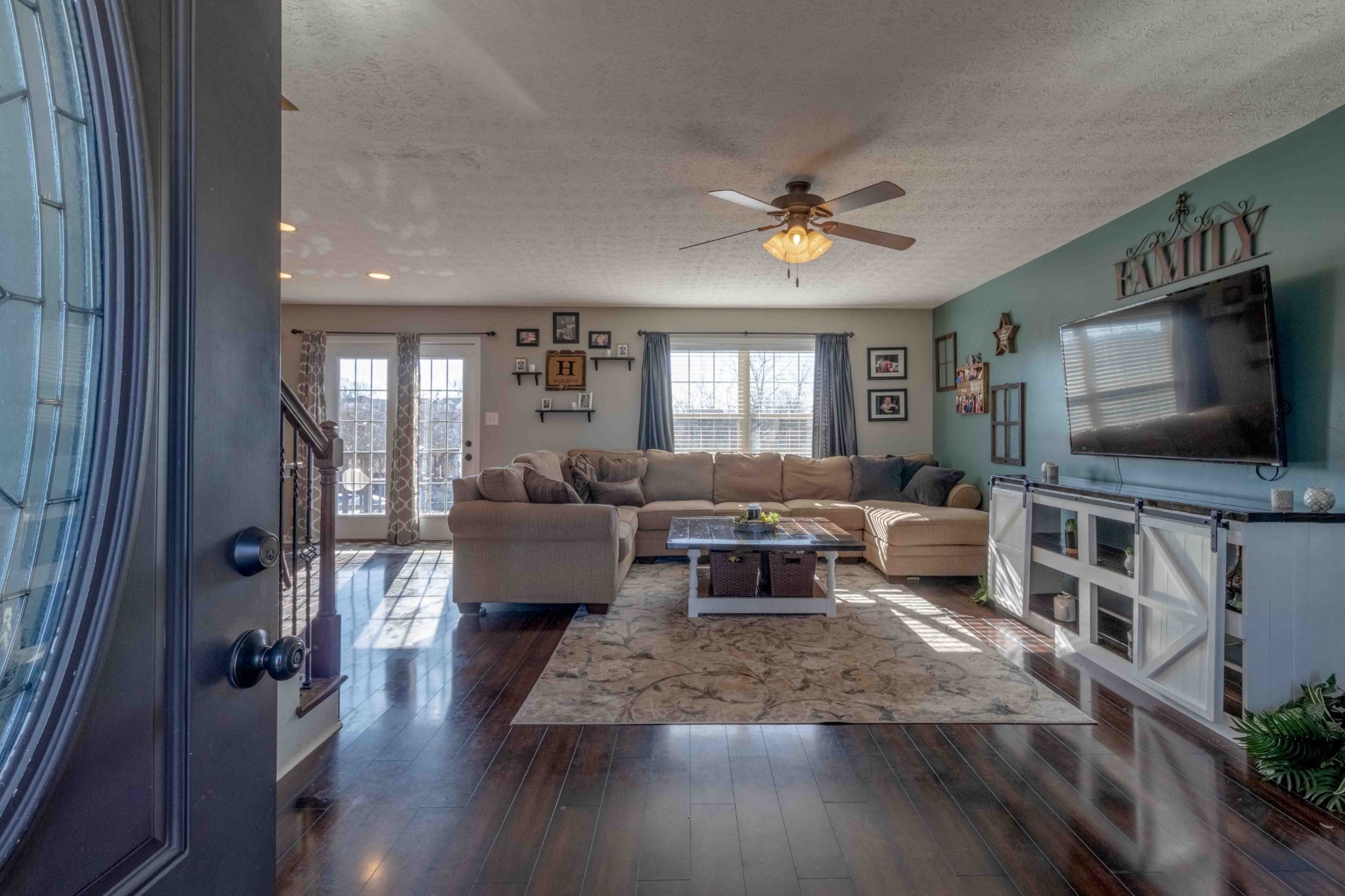 1948 Patton Road Clarksville, TN 37042 - Photo 3 of 28 Gallery Image 3