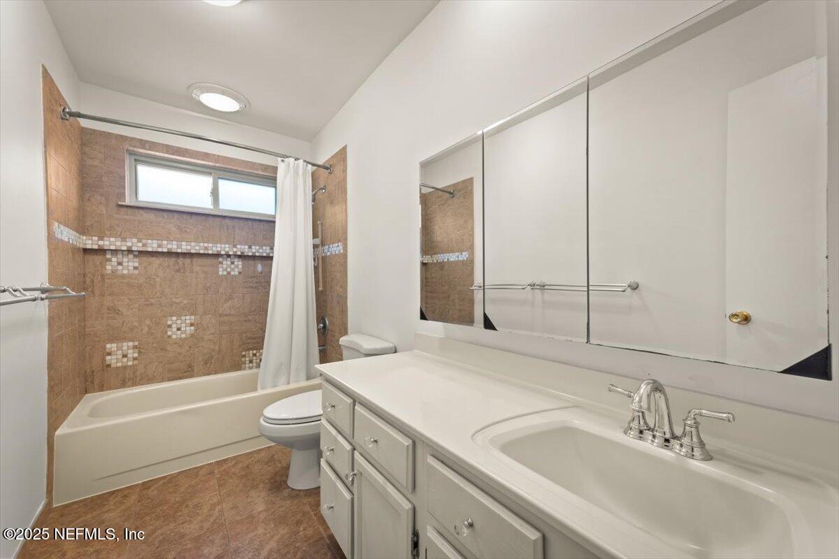 5265 Cruz Road Jacksonville, FL 32207 - Photo 29 of 41 30-JAXREP_5265_Cruz_Rd_Jacksonville_FL-3