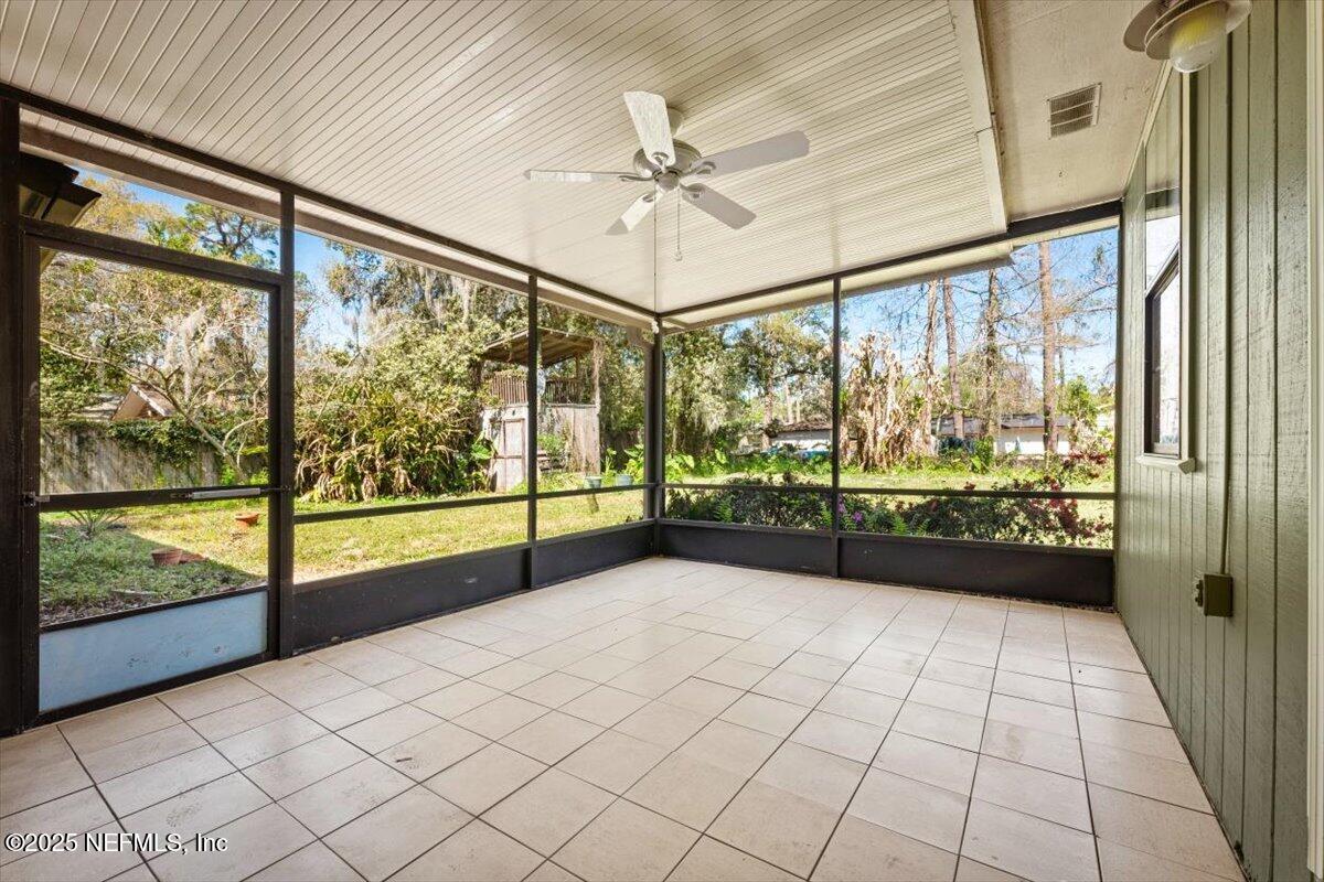 5265 Cruz Road Jacksonville, FL 32207 - Photo 34 of 41 09-JAXREP_5265_Cruz_Rd_Jacksonville_FL-9