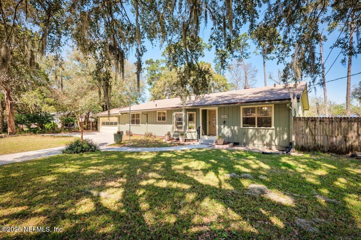 5265 Cruz Road Jacksonville, FL 32207 - Photo 5 of 41 04-JAXREP_5265_Cruz_Rd_Jacksonville_FL-4