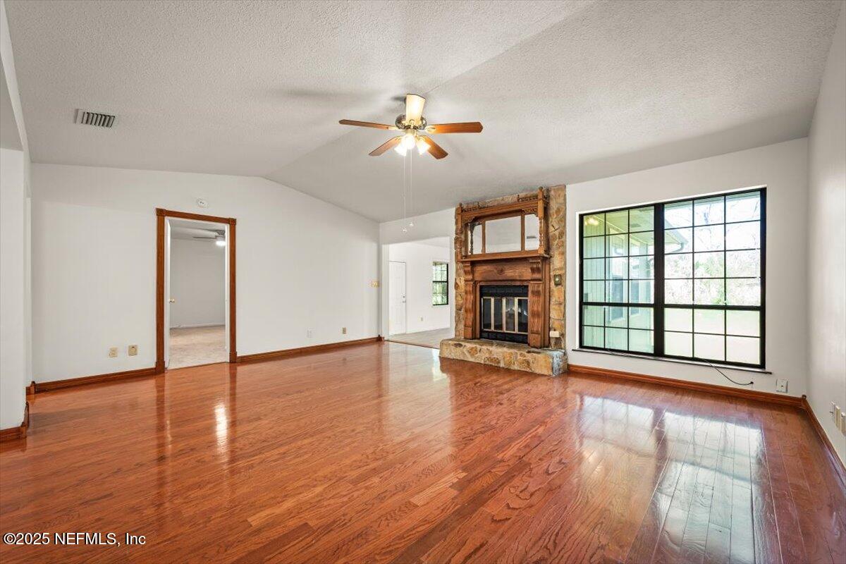 5265 Cruz Road Jacksonville, FL 32207 - Photo 7 of 41 12-JAXREP_5265_Cruz_Rd_Jacksonville_FL-1