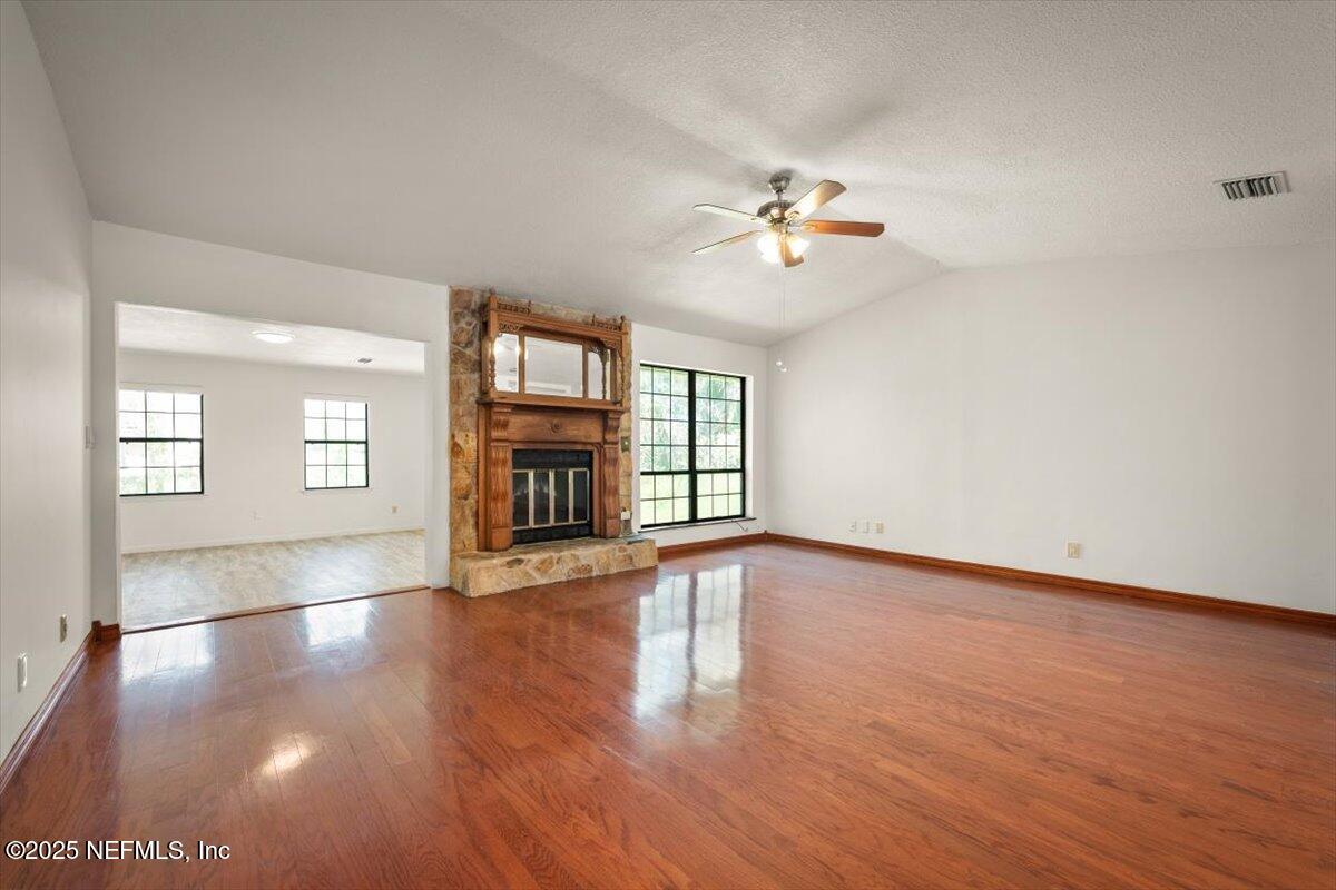 5265 Cruz Road Jacksonville, FL 32207 - Photo 10 of 41 15-JAXREP_5265_Cruz_Rd_Jacksonville_FL-1