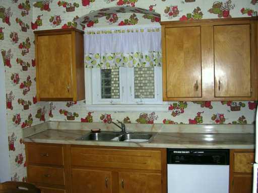 587 Ridge Road Ambridge, PA 15003 - Photo 5 of 8 Other.