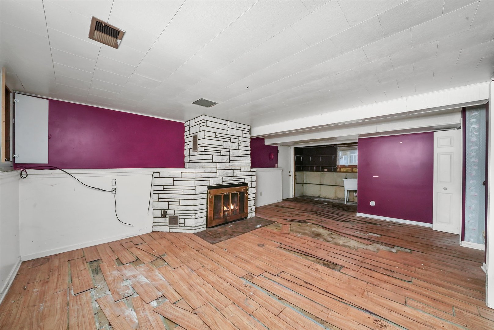 11S506 Lemont Road Lemont, IL 60439 - Photo 15 of 20 Gallery Image 15