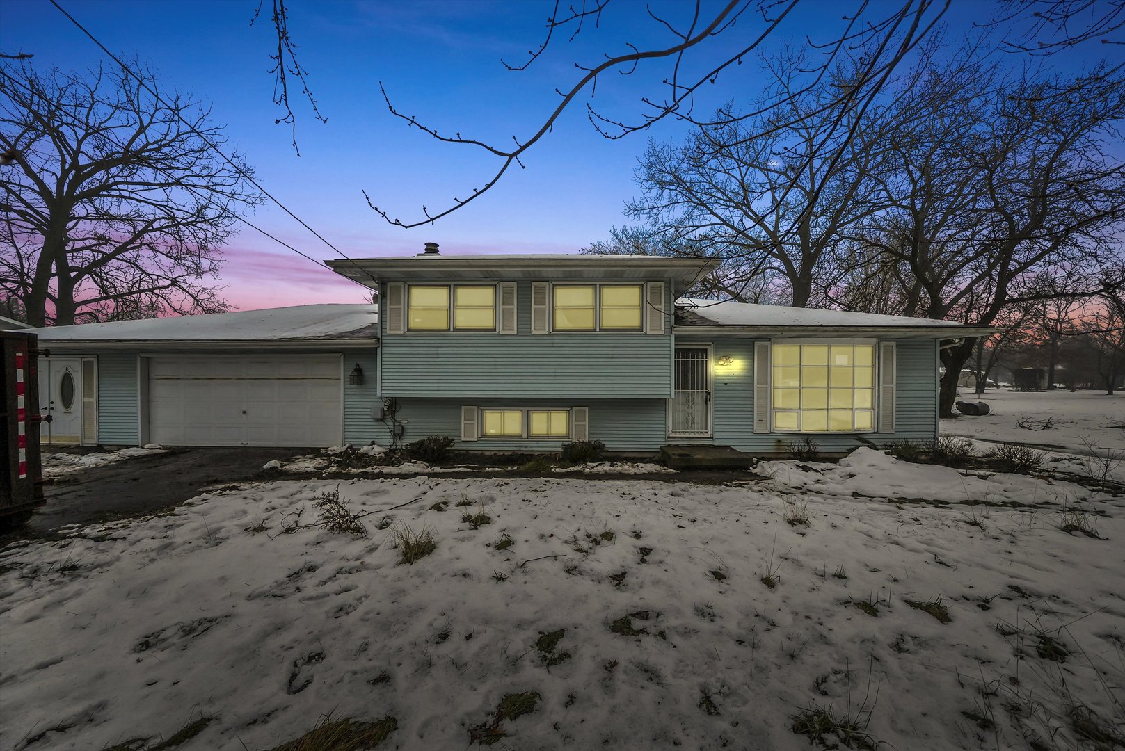 11S506 Lemont Road Lemont, IL 60439 - Photo 2 of 20 Gallery Image 2