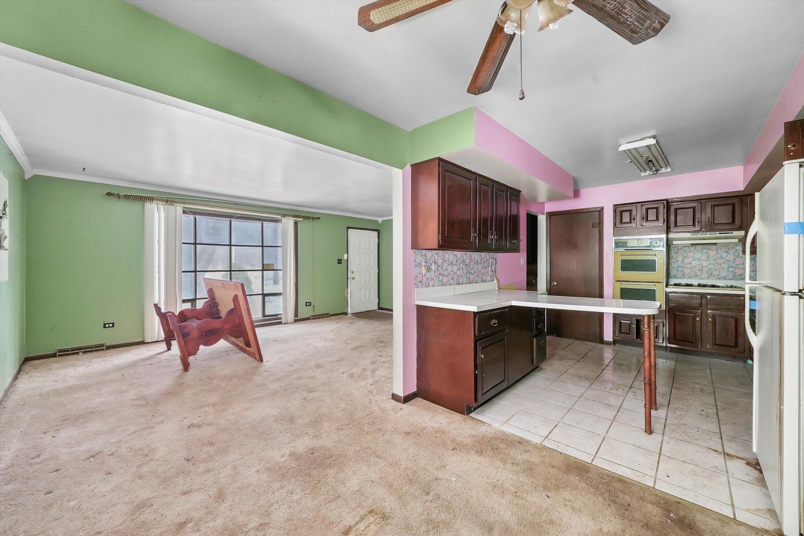11S506 Lemont Road Lemont, IL 60439 - Photo 6 of 20 Gallery Image 6
