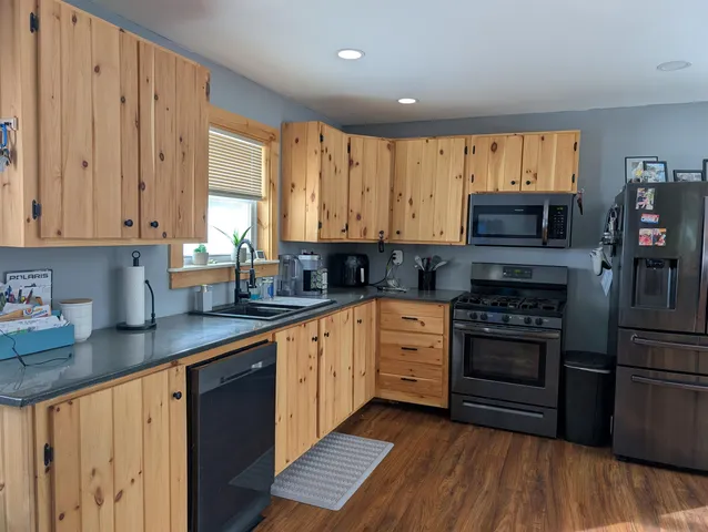 $269,900 | 2030 Highway 105, Bloomfield, VT 05905