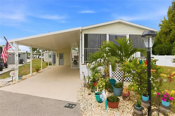 $1,700 | 15 North Cardinal, Unit B15, Punta Gorda, FL 33950