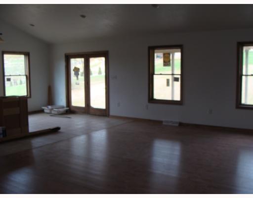 382 Lemmon Road Latrobe, PA 15650 - Photo 7 of 17 Living Room.