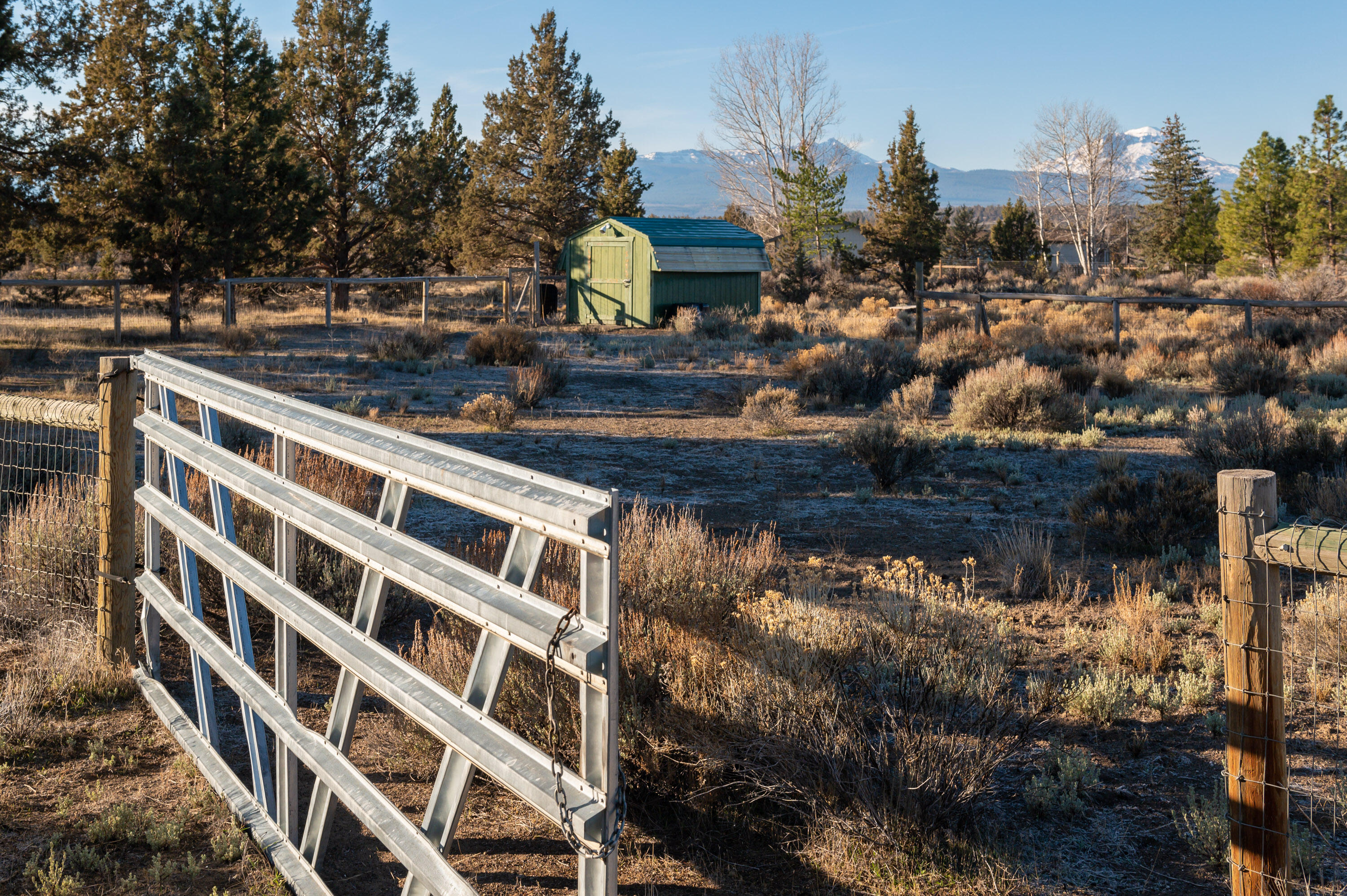 66828 Lance Road Bend, OR 97703 - Photo 40 of 45 a view of building with yard and staircase