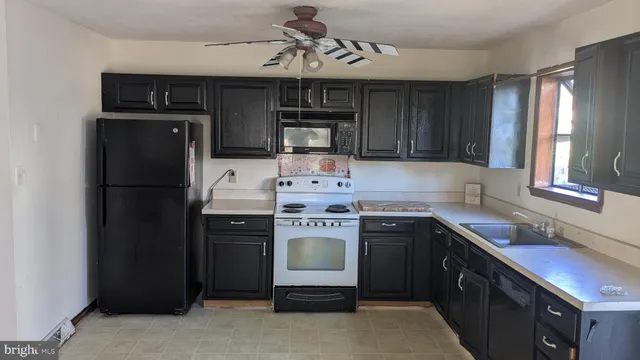 $335,000 | 214 Washington Court, Collegeville, PA 19426