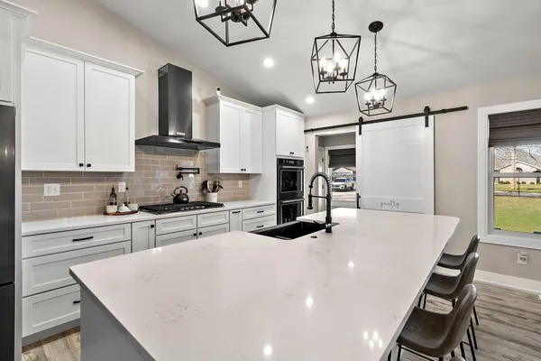 $899,000 | 6205 West 177th Avenue, Lowell, IN 46356