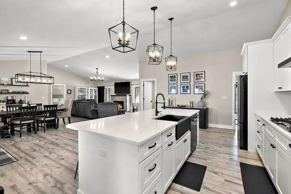 $899,000 | 6205 West 177th Avenue, Lowell, IN 46356