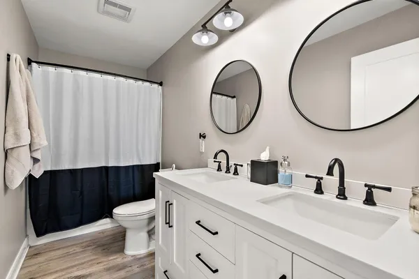 $899,000 | 6205 West 177th Avenue, Lowell, IN 46356