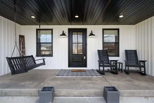 $899,000 | 6205 West 177th Avenue, Lowell, IN 46356