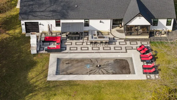 $899,000 | 6205 West 177th Avenue, Lowell, IN 46356