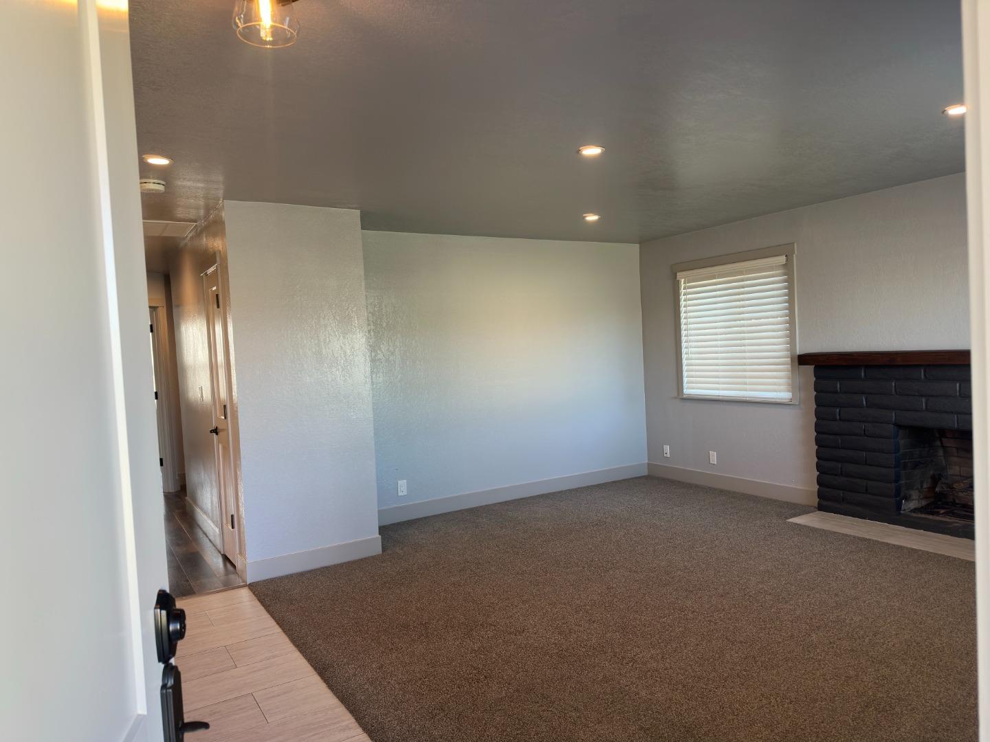 1640 Ukiah Way Salinas, CA 93906 - Photo 8 of 34