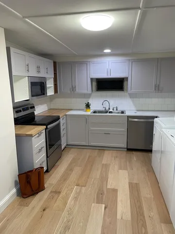 $495,000 | 17 Grove Street, Rockland, ME 04841