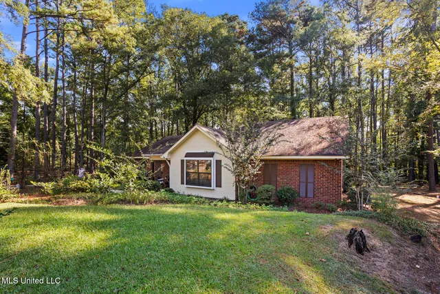 $334,999 | 4201 Oak Hill Drive, Terry, MS 39170