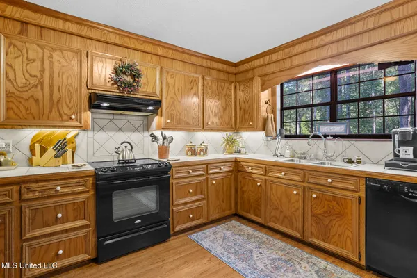 $334,999 | 4201 Oak Hill Drive, Terry, MS 39170