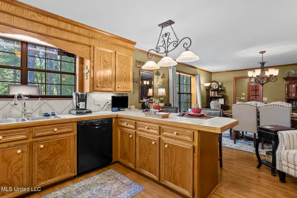 $334,999 | 4201 Oak Hill Drive, Terry, MS 39170