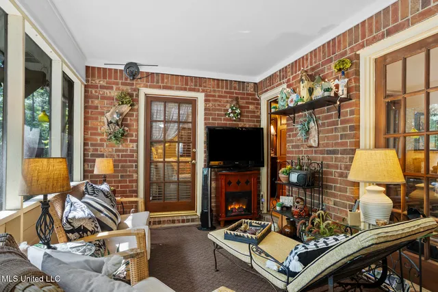 $334,999 | 4201 Oak Hill Drive, Terry, MS 39170