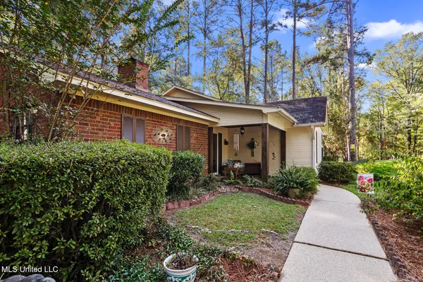 $334,999 | 4201 Oak Hill Drive, Terry, MS 39170