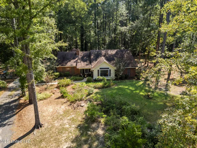 $334,999 | 4201 Oak Hill Drive, Terry, MS 39170