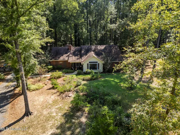 $334,999 | 4201 Oak Hill Drive, Terry, MS 39170