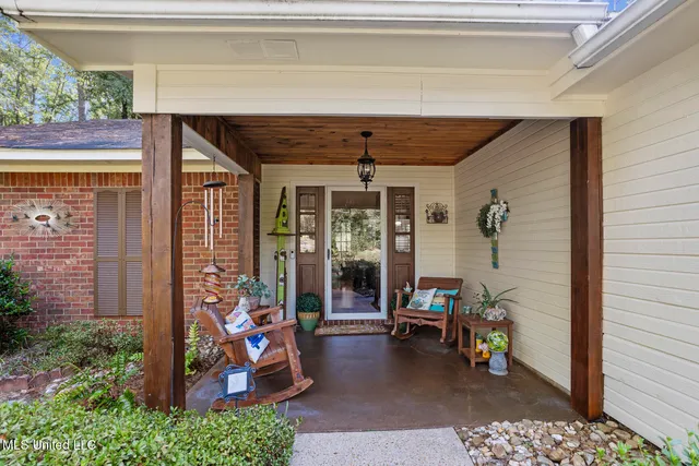 $334,999 | 4201 Oak Hill Drive, Terry, MS 39170