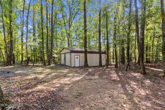 $334,999 | 4201 Oak Hill Drive, Terry, MS 39170