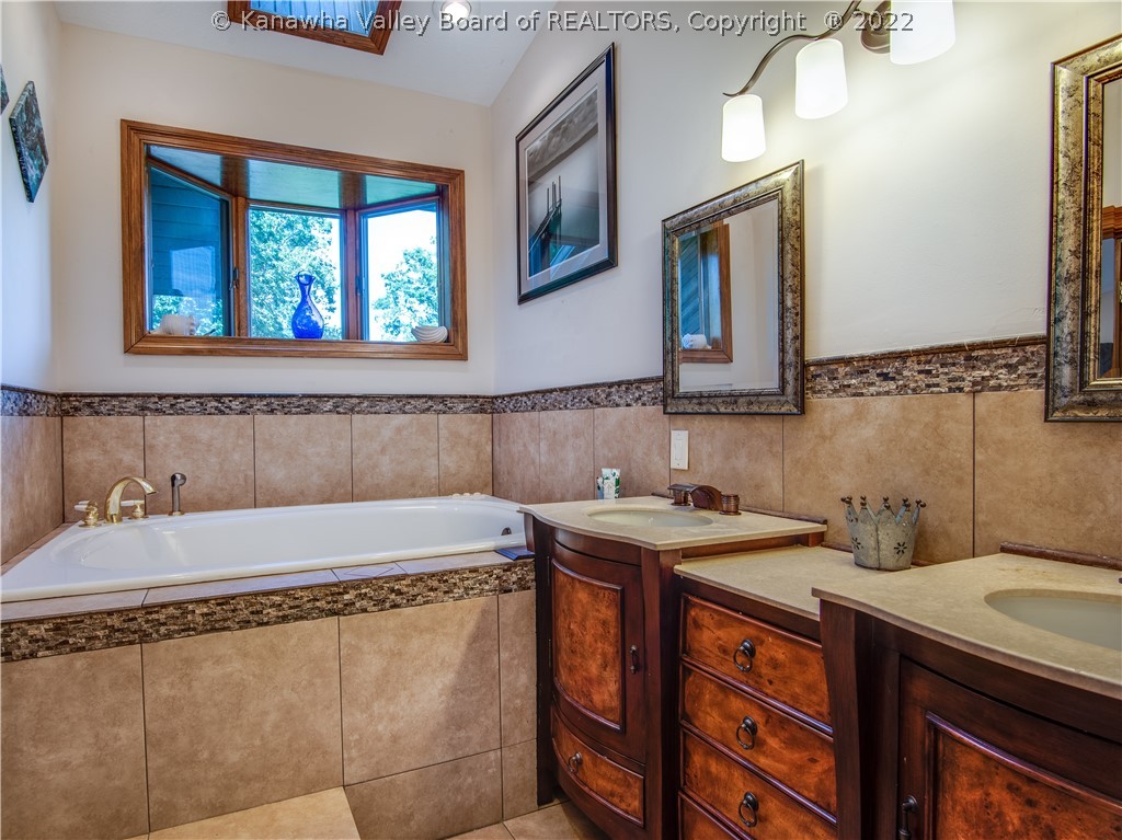 2299 Scott Depot Road Scott Depot, WV 25560 - Photo 14 of 34 Gallery Image 14