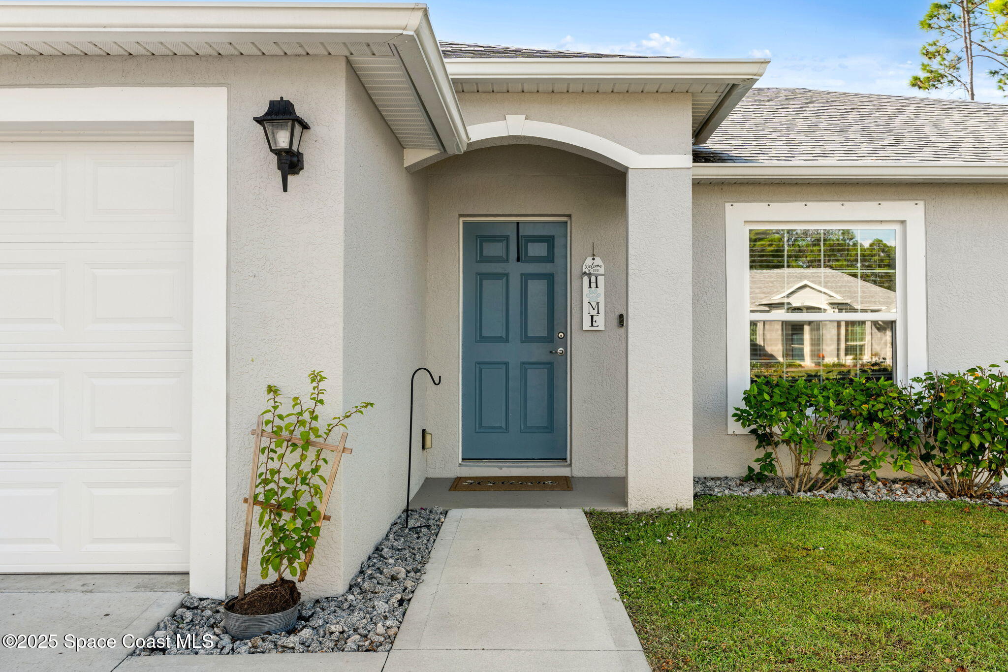 610 Wildmer Road Southwest Palm Bay, FL 32908 - Photo 4 of 28 Front Door