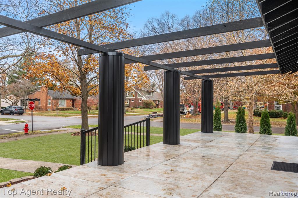 784 Barrington Road Grosse Pointe Park, MI 48230 - Photo 4 of 58